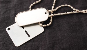 ” dog tag “