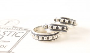 Studded ring！