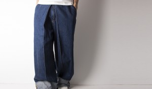 AALTO “JEANS WITH PLEATS”